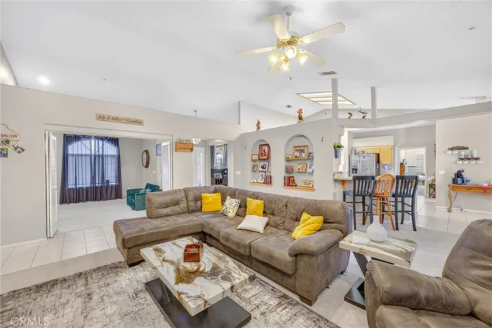 10505 Canyon, Oak Hills, California 92344