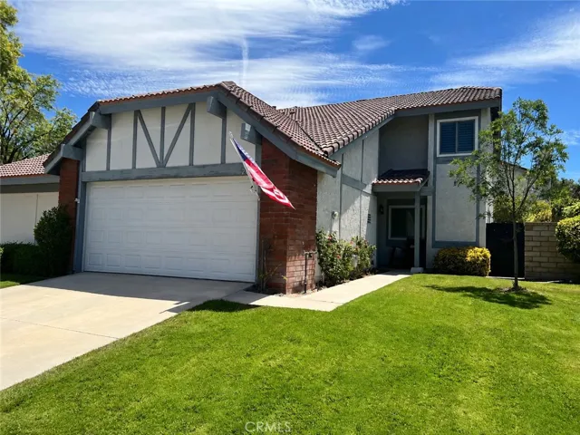 28828 Loretta Lane, Canyon Country, California 91387