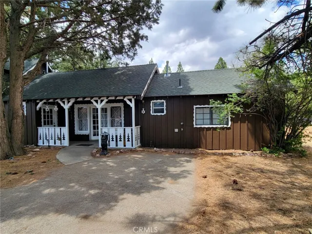 155 Coy Ln, Big Bear City, California 92314