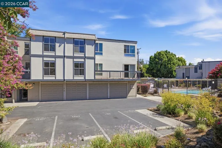 2037 Sierra Rd 5, Concord, California 94518