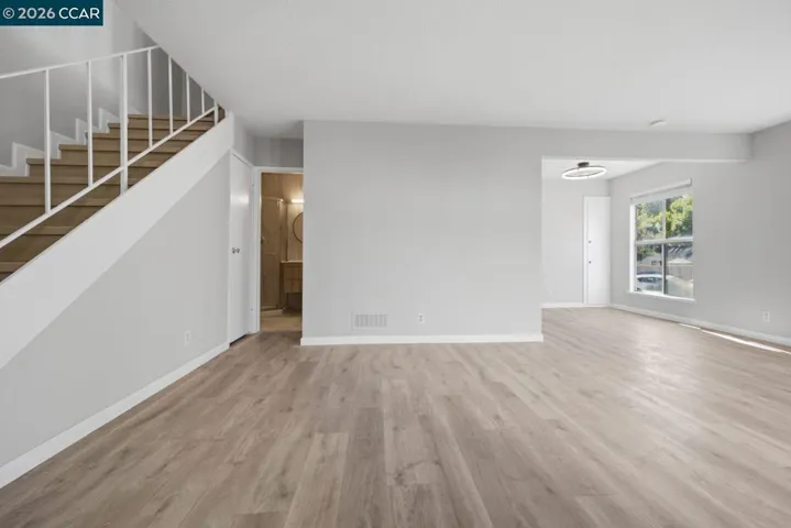 2037 Sierra Rd 5, Concord, California 94518