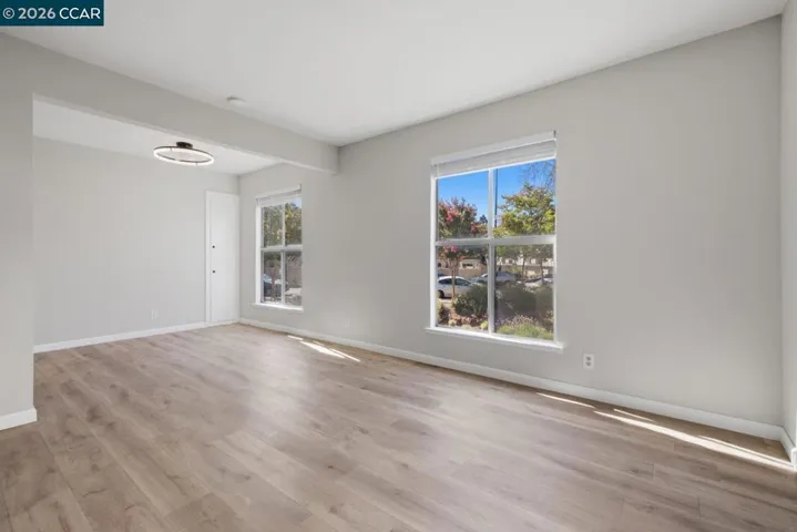 2037 Sierra Rd 5, Concord, California 94518