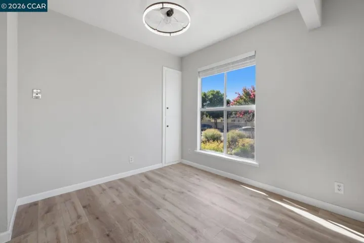 2037 Sierra Rd 5, Concord, California 94518
