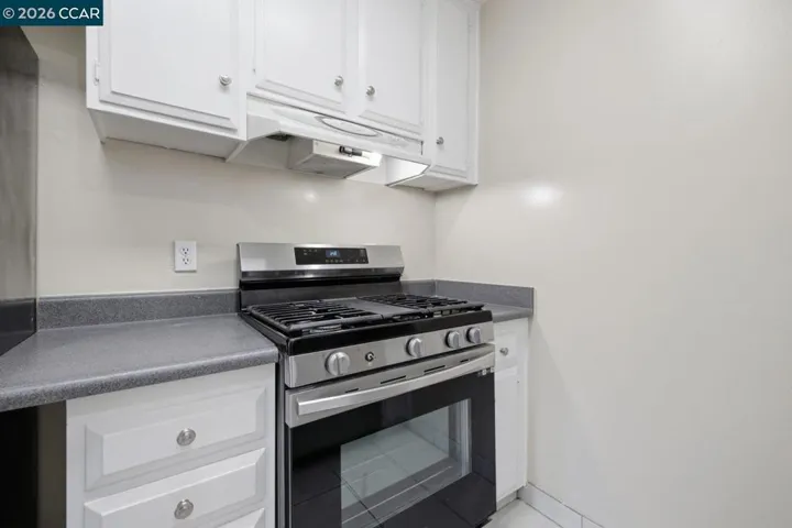 2037 Sierra Rd 5, Concord, California 94518