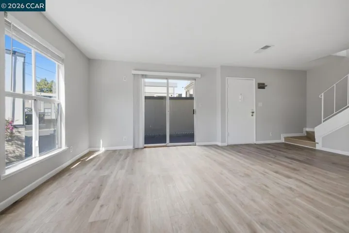 2037 Sierra Rd 5, Concord, California 94518