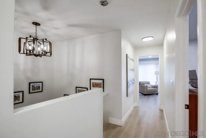 6952 Camino Amero, San Diego, California 92111