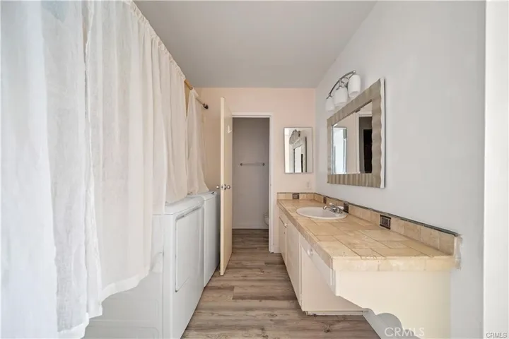 3700 Dean, Ventura, California 93003