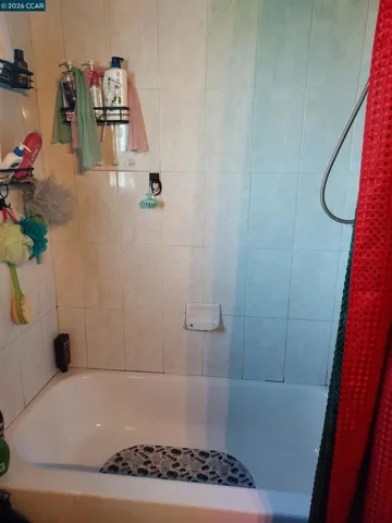 2nd Floor Bathroom