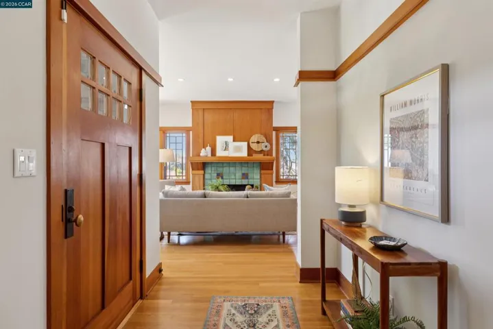 4908 Cochrane Ave, Oakland, California 94618