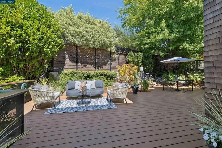 4908 Cochrane Ave, Oakland, California 94618