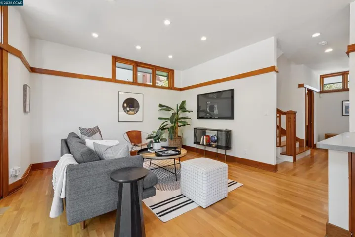 4908 Cochrane Ave, Oakland, California 94618