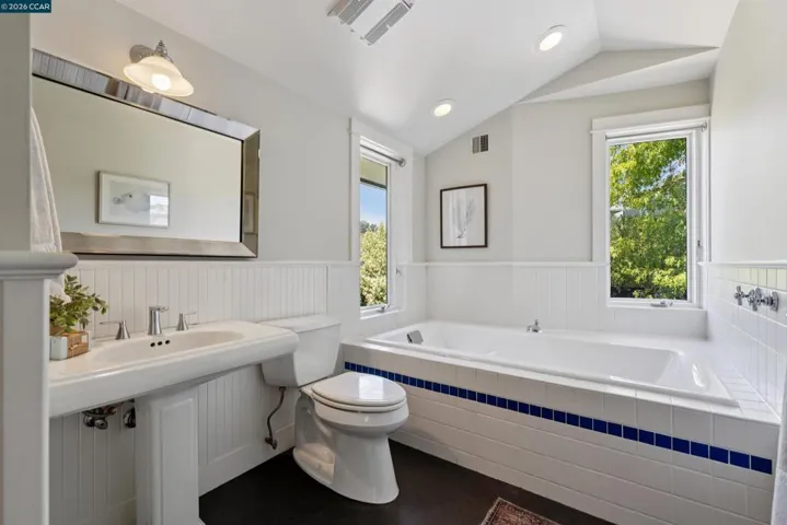 4908 Cochrane Ave, Oakland, California 94618