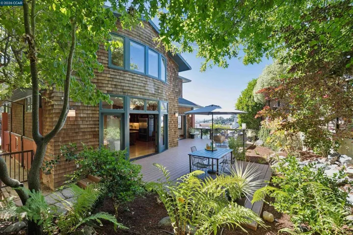 4908 Cochrane Ave, Oakland, California 94618