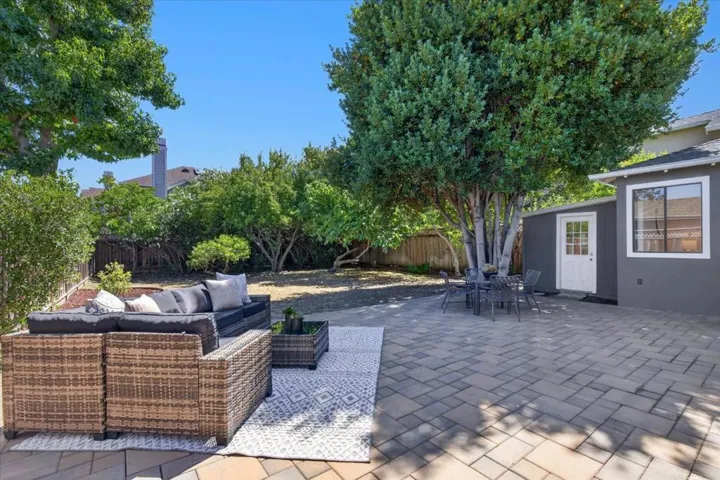 1355 Sierra Street, Redwood City, California 94061