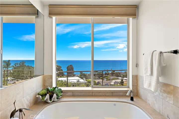 2166 Ruby Place, Laguna Beach, California 92651