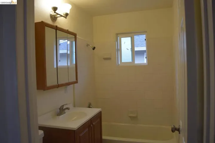 915 Sherman Oaks Dr, San Jose, California 95128