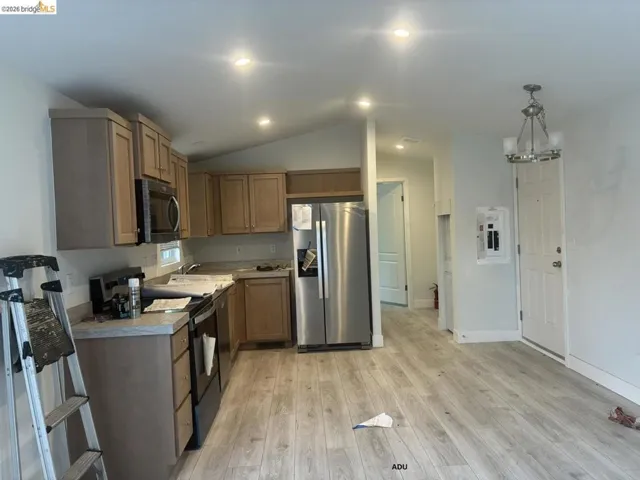 915 Sherman Oaks Dr, San Jose, California 95128