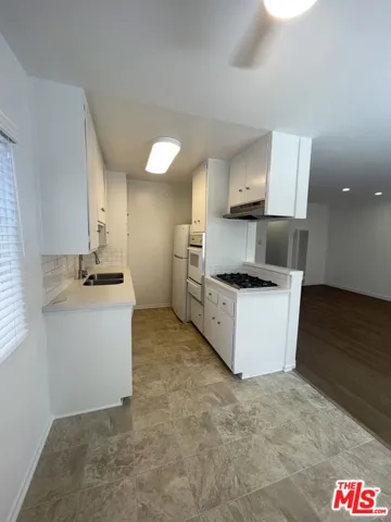744 Pier Avenue 1, Santa Monica, California 90405
