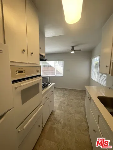744 Pier Avenue 1, Santa Monica, California 90405