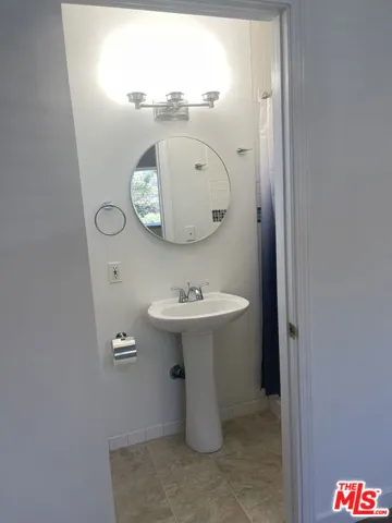 744 Pier Avenue 1, Santa Monica, California 90405