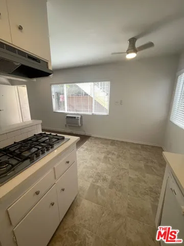 744 Pier Avenue 1, Santa Monica, California 90405