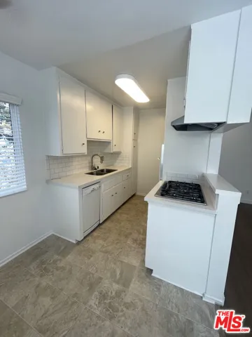744 Pier Avenue 1, Santa Monica, California 90405