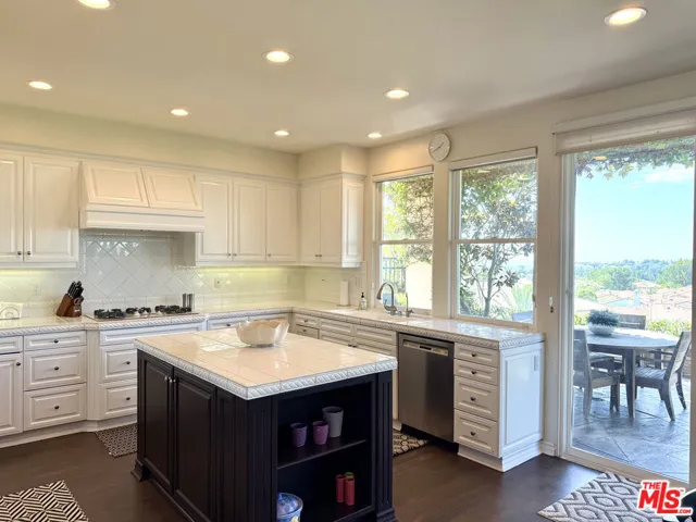 5 Marisol, Newport Coast, California 92657