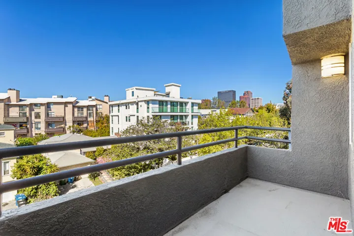 1626 Malcolm Avenue 302, Los Angeles, California 90024