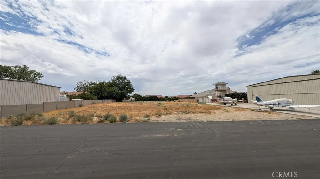 4261 Stetson, Rosamond, California 93560 — photo 4