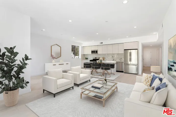 11620 Chenault Street 402, Los Angeles, California 90049