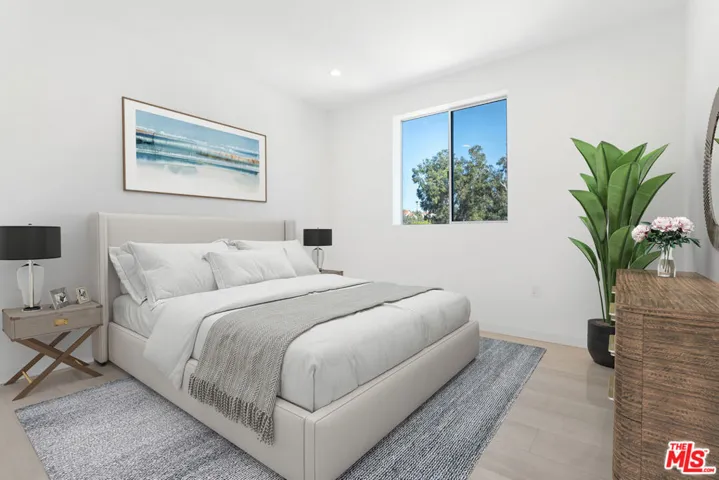 11620 Chenault Street 402, Los Angeles, California 90049
