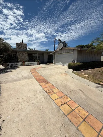 22346 Hartland Street, Canoga Park, California 91303