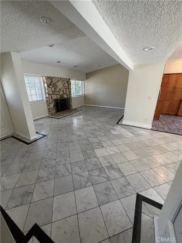22346 Hartland Street, Canoga Park, California 91303