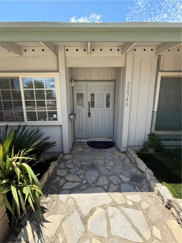 22346 Hartland Street, Canoga Park, California 91303