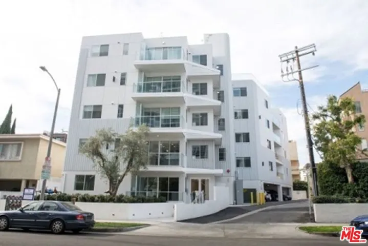 415 S Le Doux Road 402, Los Angeles, California 90048