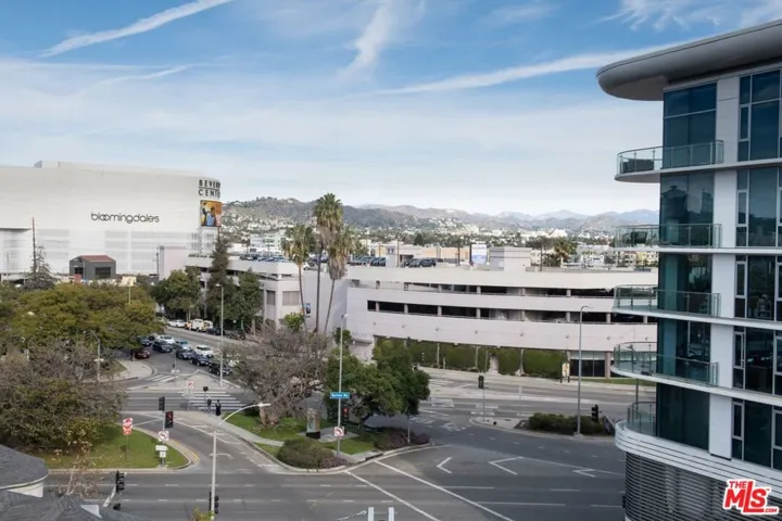 415 S Le Doux Road 402, Los Angeles, California 90048
