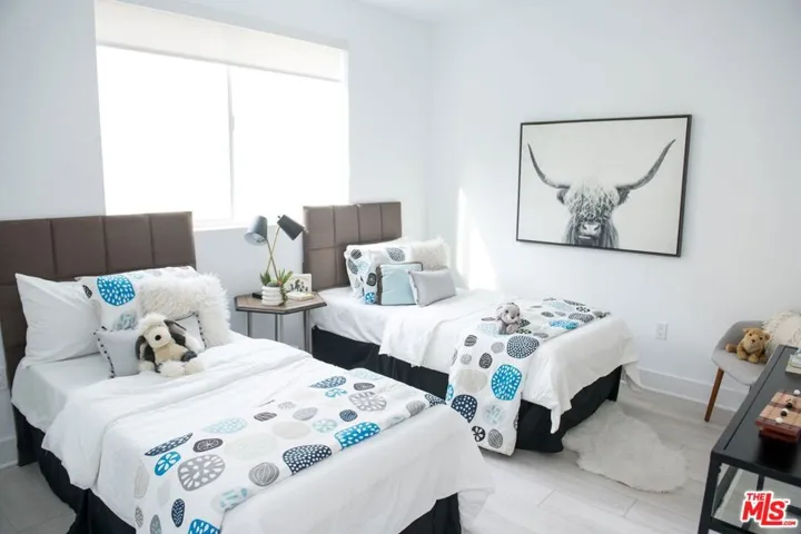 415 S Le Doux Road 402, Los Angeles, California 90048