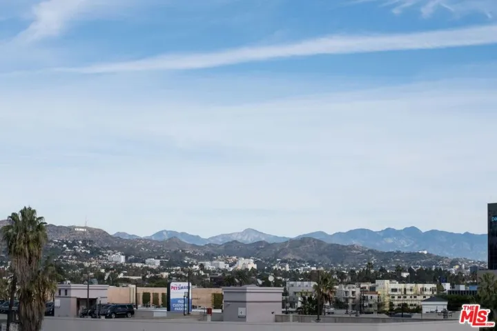 415 S Le Doux Road 402, Los Angeles, California 90048
