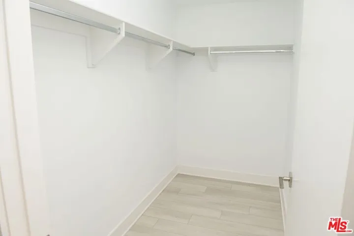 415 S Le Doux Road 402, Los Angeles, California 90048