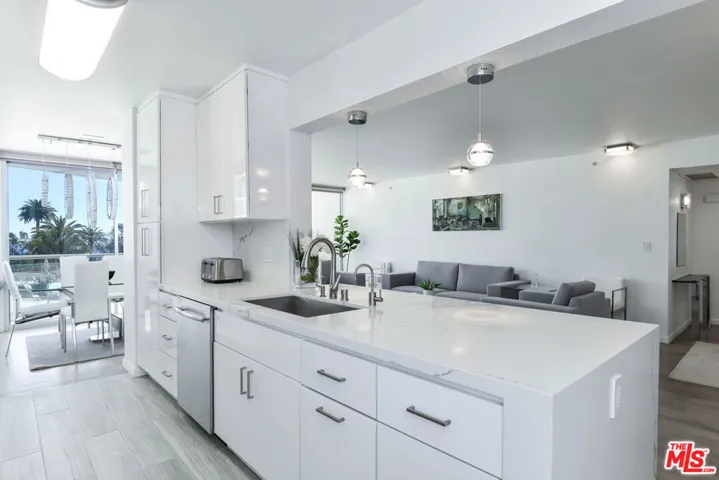 201 Ocean Avenue 404p, Santa Monica, California 90402