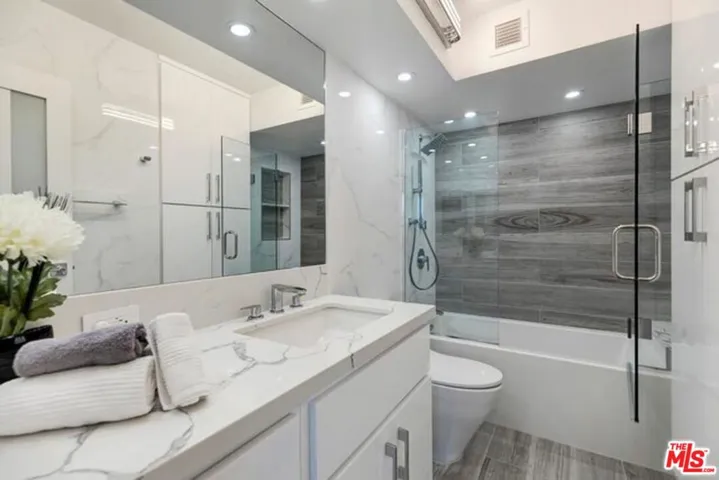 201 Ocean Avenue 404p, Santa Monica, California 90402