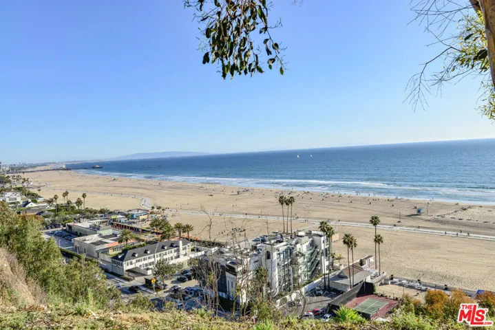 201 Ocean Avenue 404p, Santa Monica, California 90402