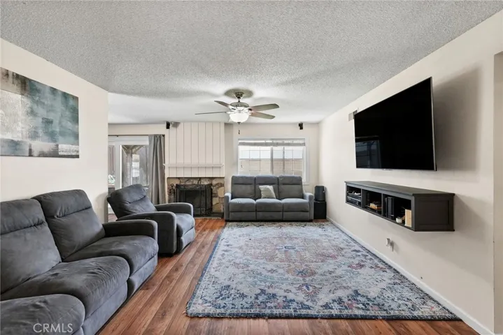 28948 Flowerpark Drive, Canyon Country, California 91387
