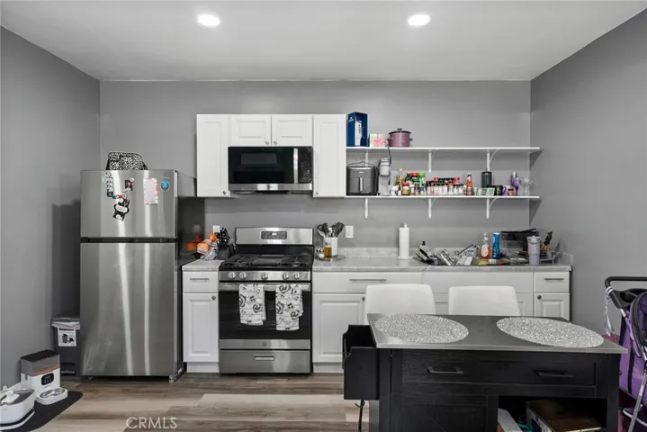 28948 Flowerpark Drive, Canyon Country, California 91387
