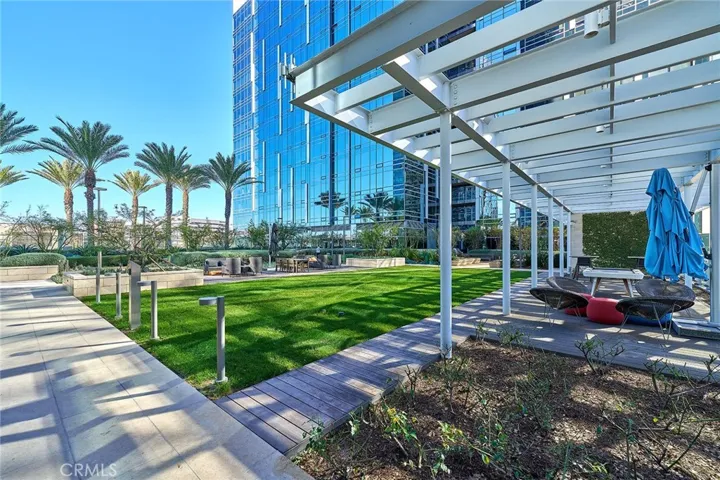 877 Francisco, Los Angeles, California 90017