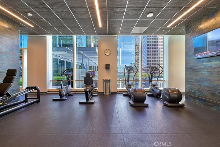 877 Francisco, Los Angeles, California 90017