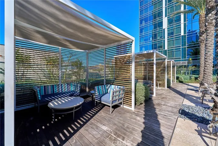877 Francisco, Los Angeles, California 90017