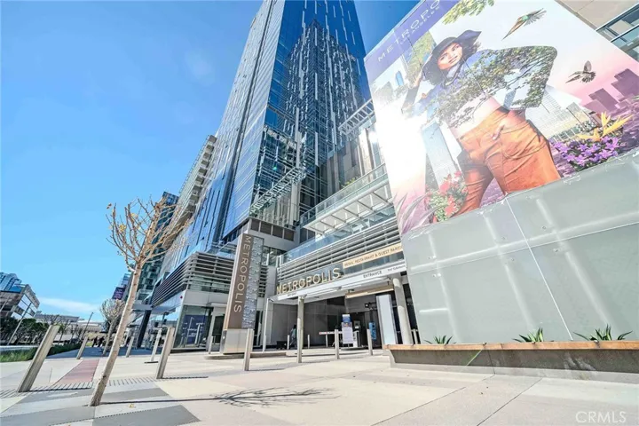 877 Francisco, Los Angeles, California 90017
