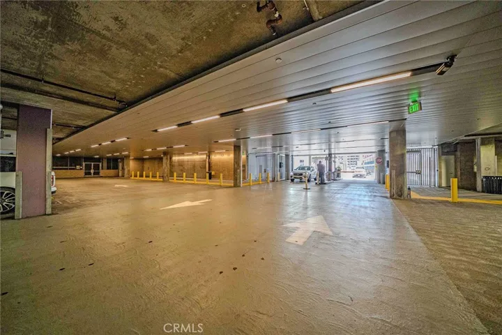 877 Francisco, Los Angeles, California 90017