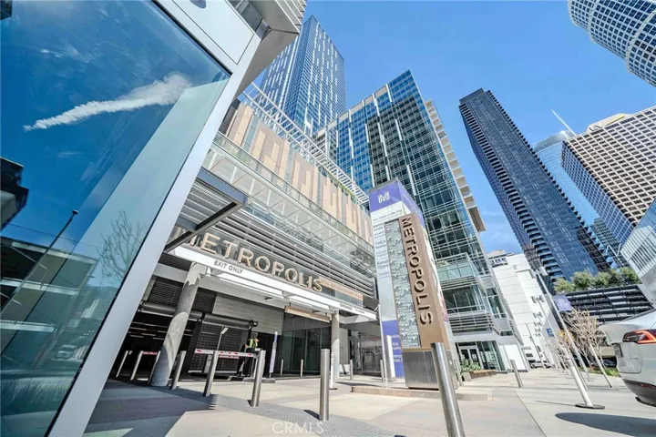 877 Francisco, Los Angeles, California 90017